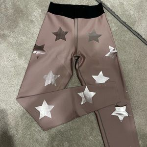 Nude ultracor leggings with foil stars